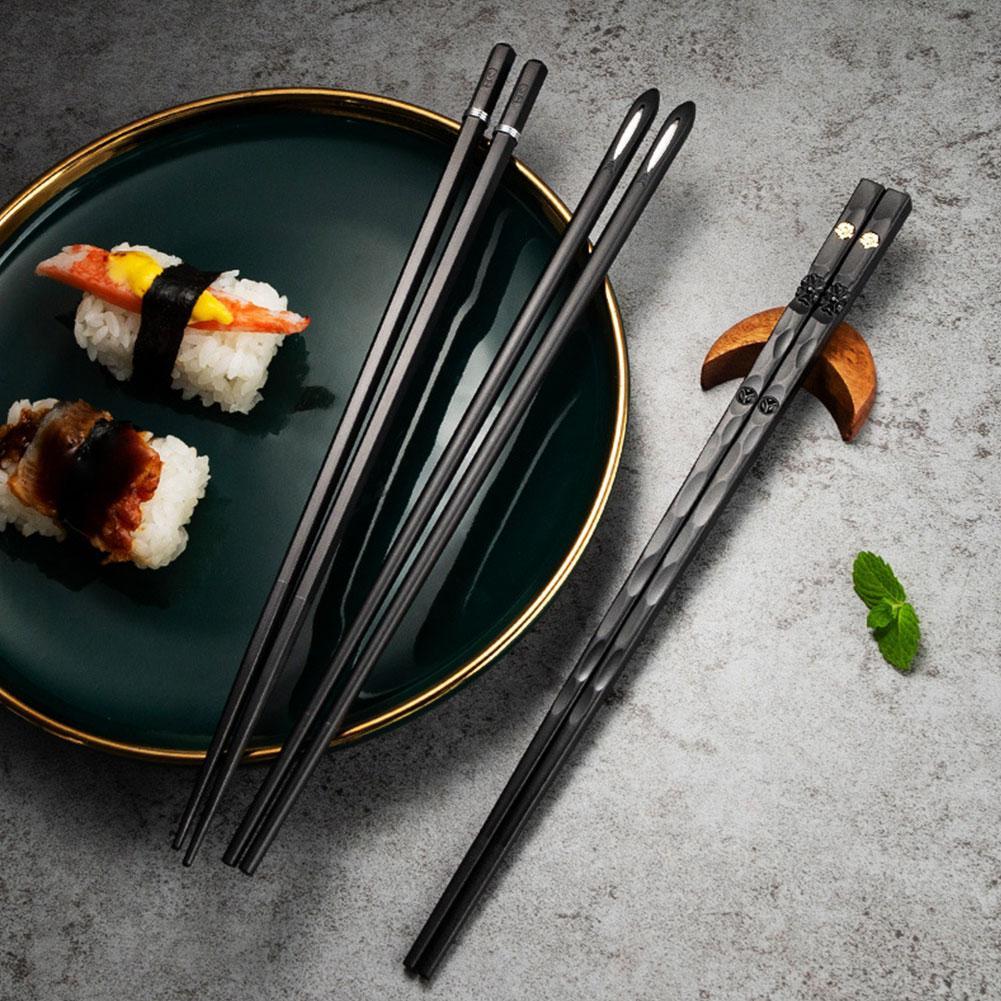 Elegant Bamboo Chopsticks Set for Dining and Entertaining