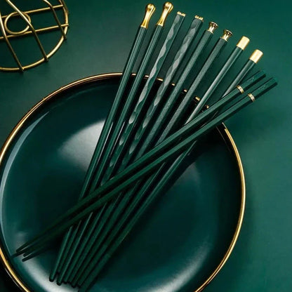 Elegant Bamboo Chopsticks Set for Dining and Entertaining