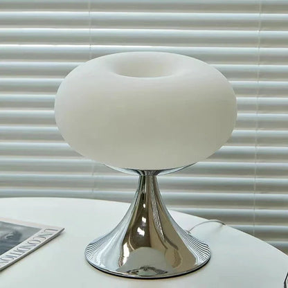 Vintage Apple-Shaped Table Lamp for Cozy Ambient Lighting